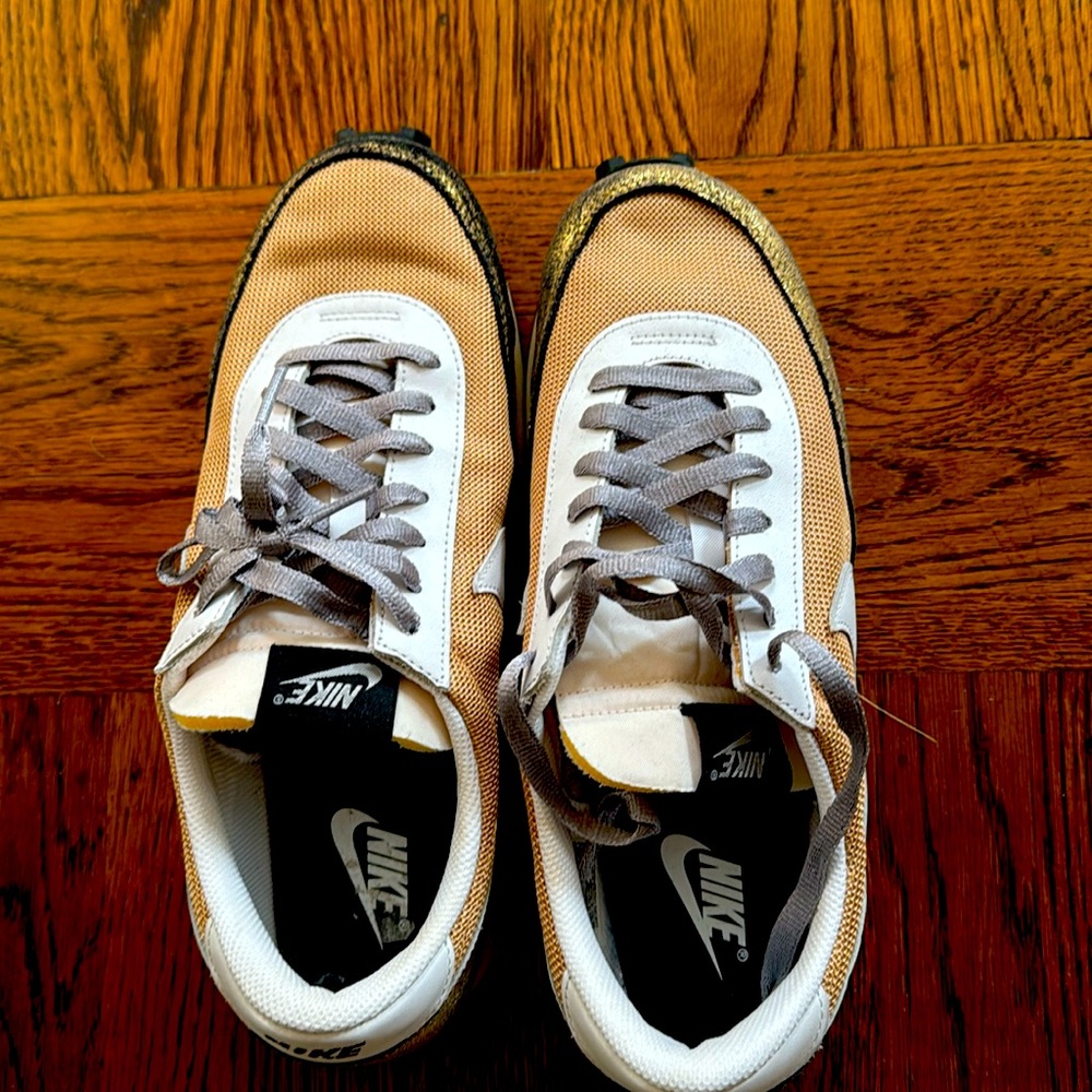 Nike gold women’s size 11 sneakers